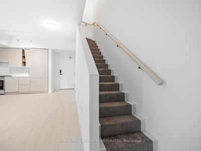 407 Webb Dr, Mississauga - City Centre image-0-3