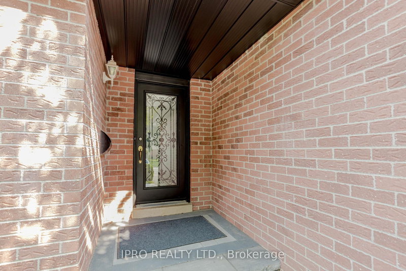 6101 Edenwood Dr, Mississauga, L5N 2Y6 | Image 3