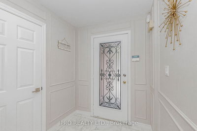 6101 Edenwood Dr, Mississauga - Meadowvale image-0-3