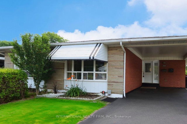 3352 Queen Frederica Drive