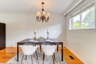 44 Oxenden Cres, Toronto - Eringate-Centennial-West Deane image-0-4