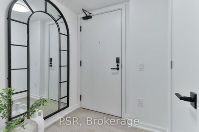 Unit 609 — 10 Graphophone Grve, Toronto - Dovercourt-Wallace Emerson-Junction image-0-2