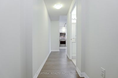 Unit 3011 — 35 Watergarden Dr, Mississauga - Hurontario image-0-3