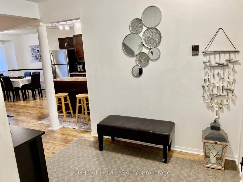 7 - 453 Woodview Rd, Burlington, L7N 2Z9 | Image 3