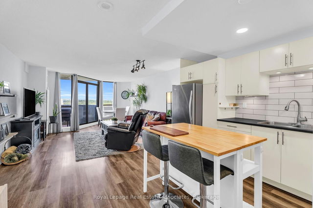 905 - 20 Mcfarlane Drive