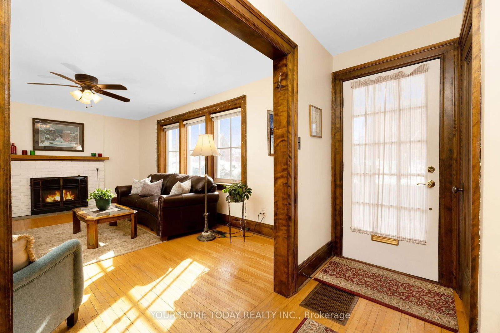 Listing Image 7