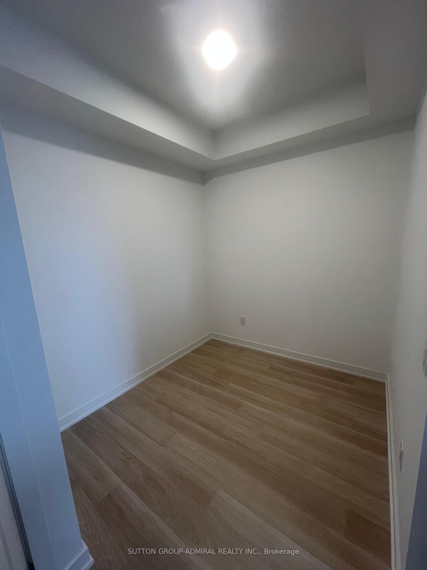 5105 Hurontario Street, Unit 901 - Photo 11