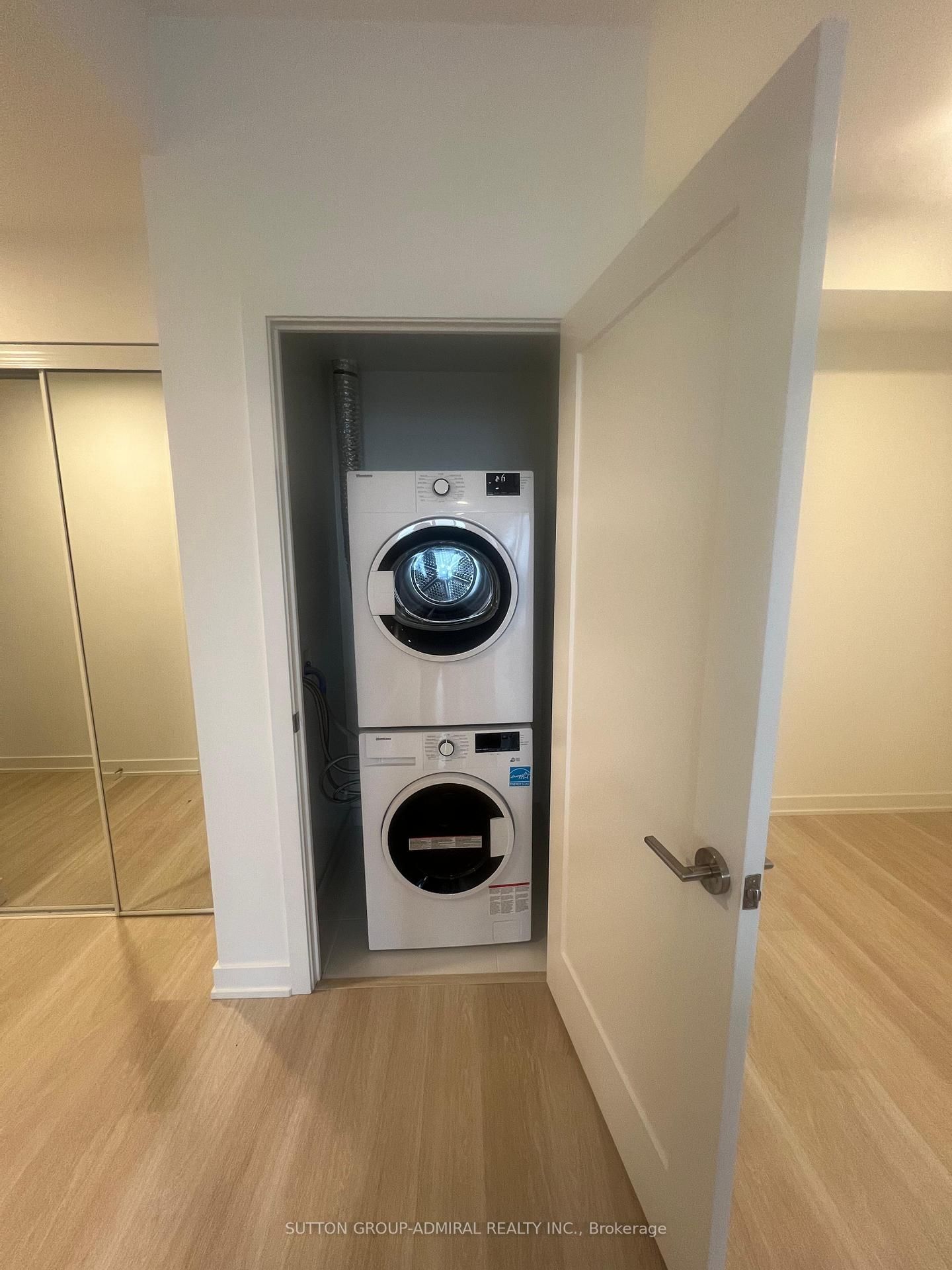 5105 Hurontario Street, Unit 901 - Photo 14