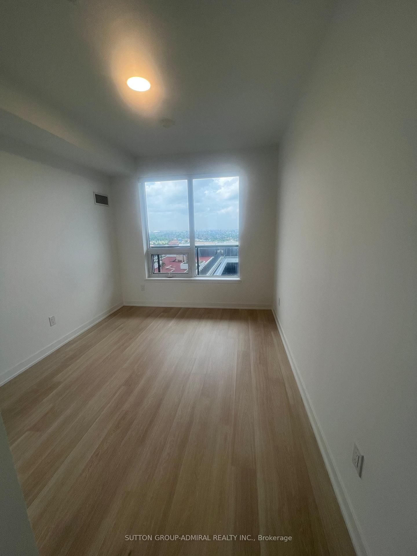 5105 Hurontario Street, Unit 901 - Photo 8