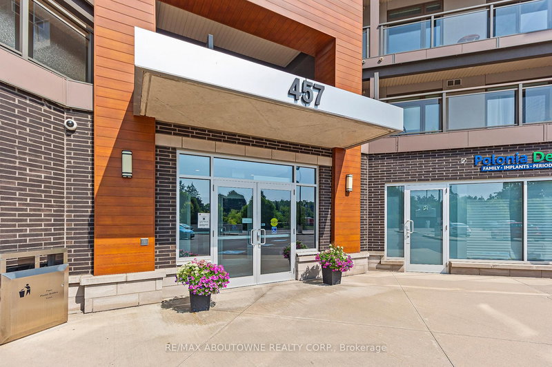322 - 457 Plains Rd E, Burlington, L7T 0B8 | Image 2