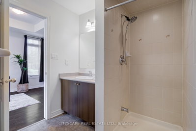3380 Thomas Mississauga,ON L5M 0R2 — Photo 10