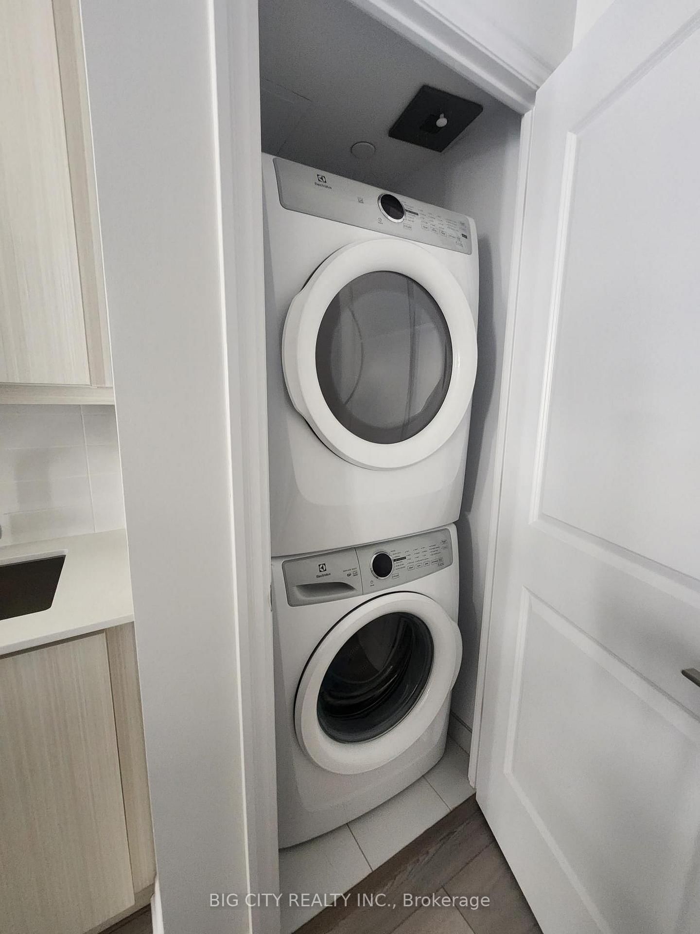 36 Elm Drive W, Unit 2103 - Photo 6