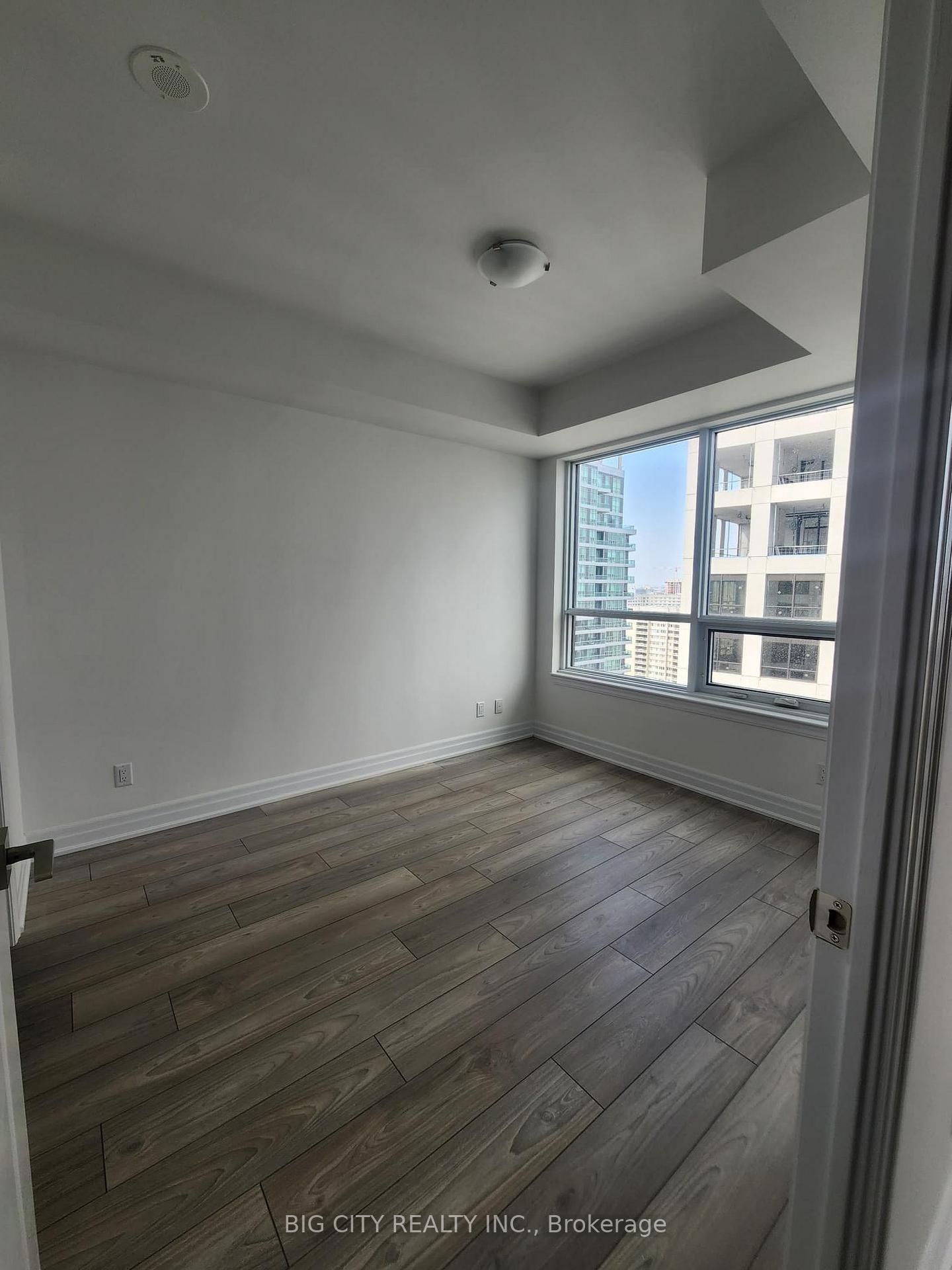 36 Elm Drive W, Unit 2103 - Photo 7