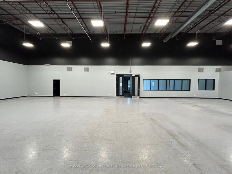 10-12 - 3250 Ridgeway Dr, Mississauga, L5L 0A2 | Image 2