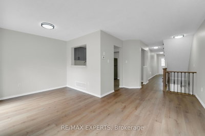 86 Joymar Mississauga,ON L5M 7Z6 — Photo 12