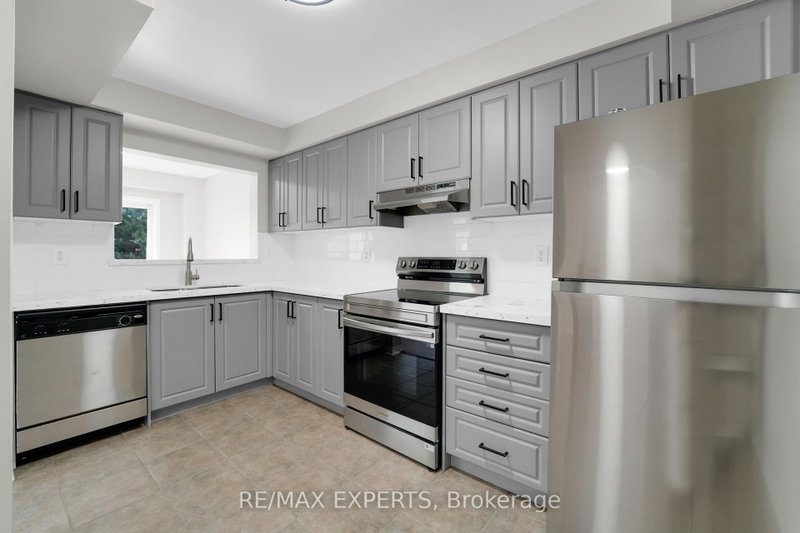 86 Joymar Mississauga,ON L5M 7Z6 — Photo 7