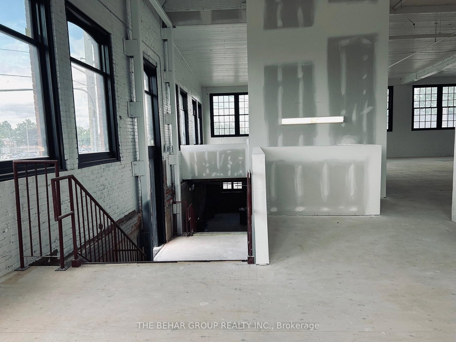 45 Railroad Street E, Unit F1 1, 2, LL - Photo 2