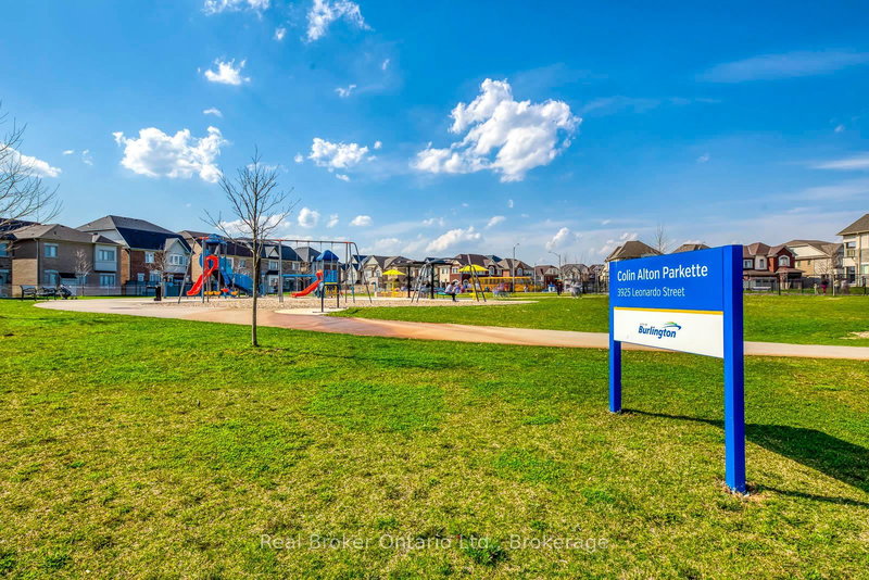 3131 Goodyear Rd, Burlington, L7M 0Z9 | Image 3