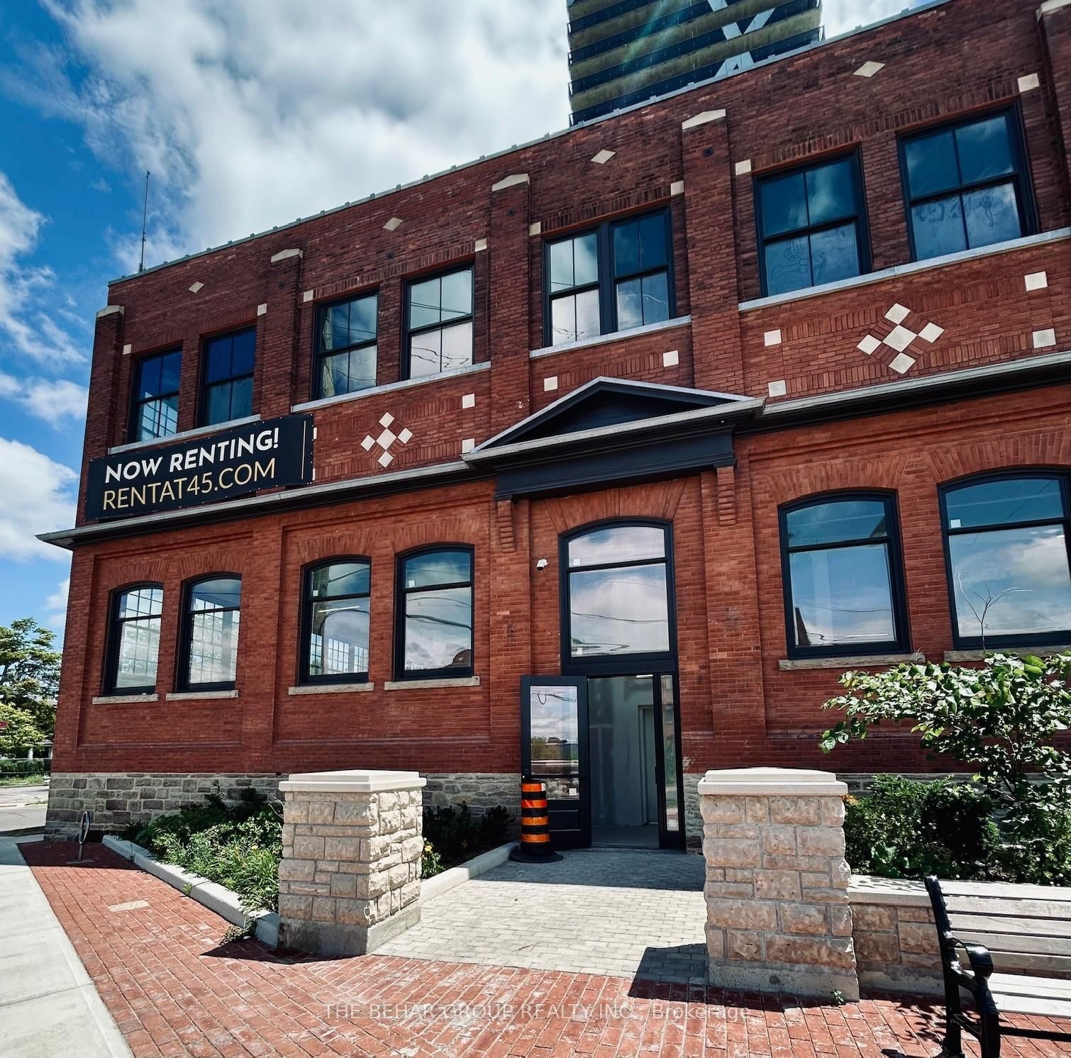 45 Railroad Street E, Unit F2