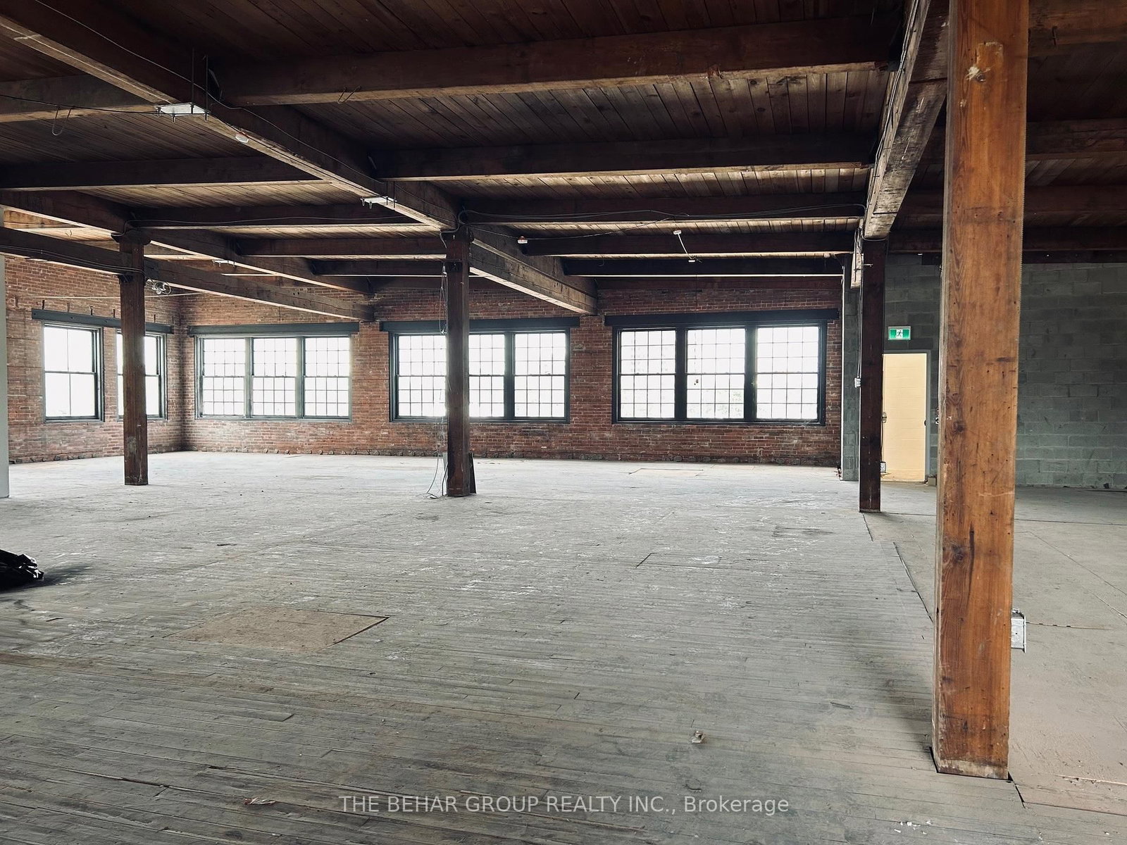 45 Railroad Street E, Unit F2 - Photo 3