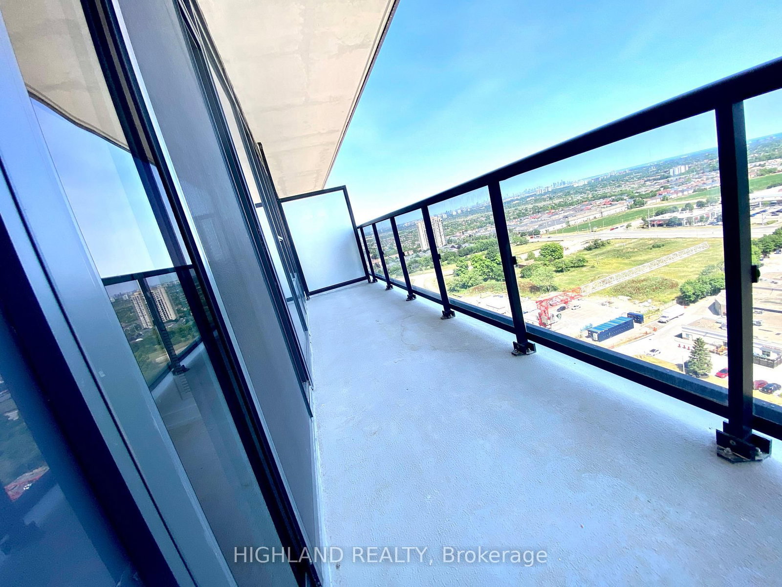 5105 Hurontario Street, Unit 2003 - Photo 12