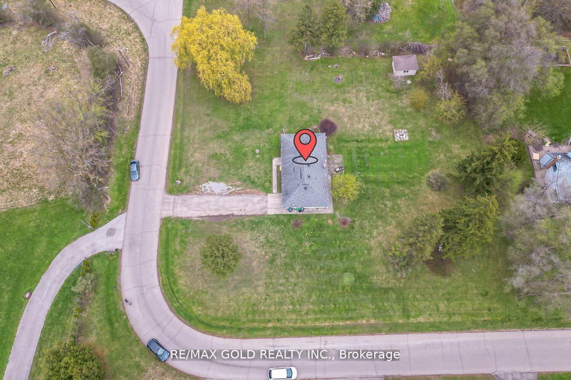 59 Marysfield Dr, Brampton, L6P 0J2 | Image 2