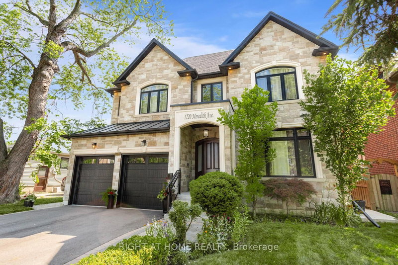 1220 Meredith Ave, Mississauga, L5E 2E3 | Image 2