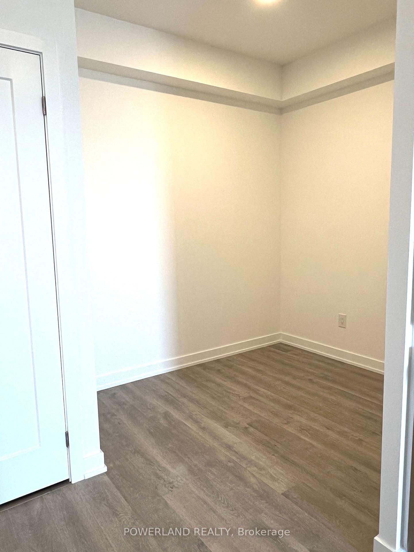 5105 Hurontario Street, Unit 2101 - Photo 11