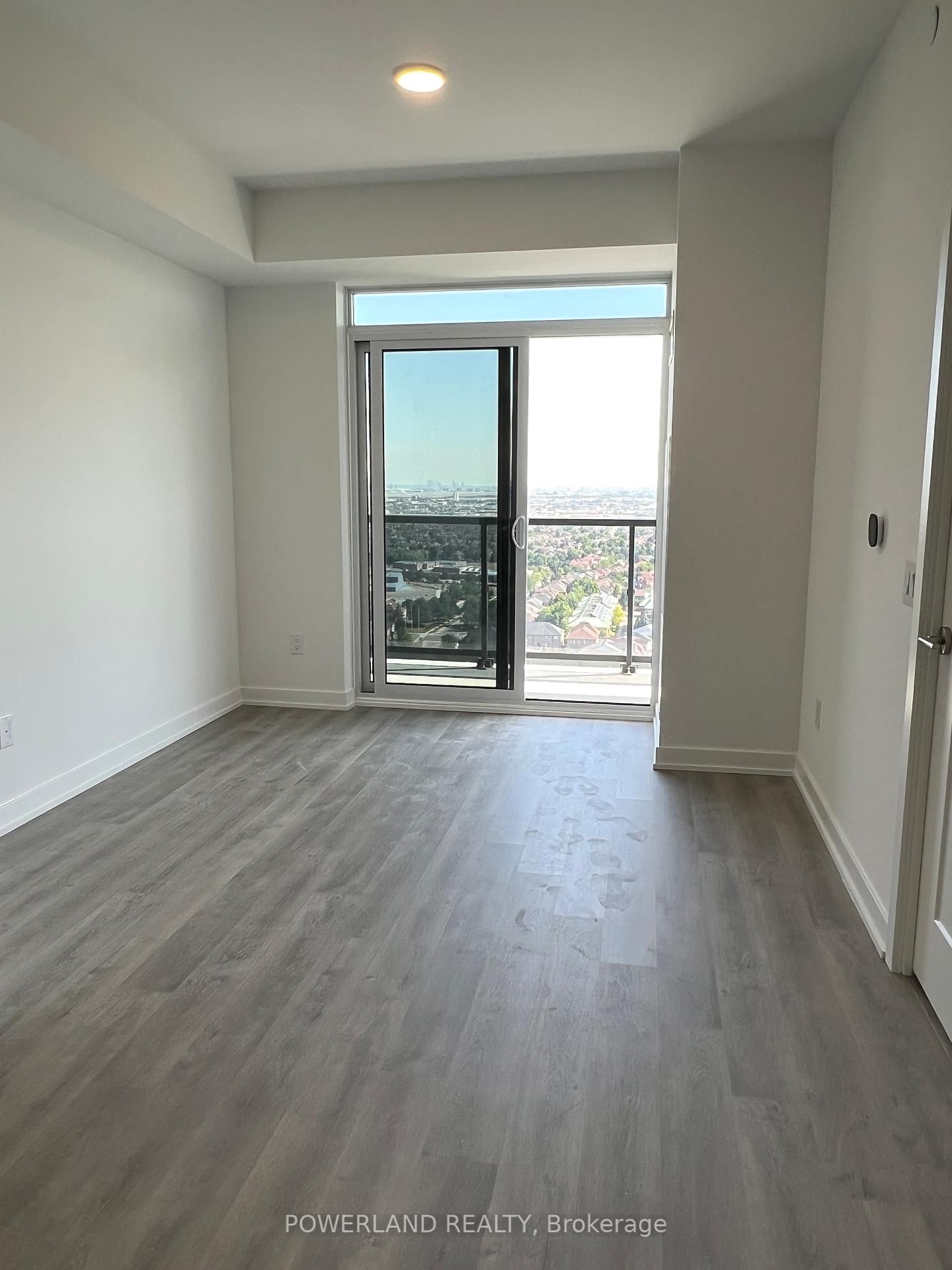 5105 Hurontario Street, Unit 2101 - Photo 6