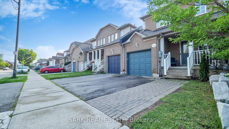 203 Sherwood Rd, Milton, L9T 7C1 | Image 2