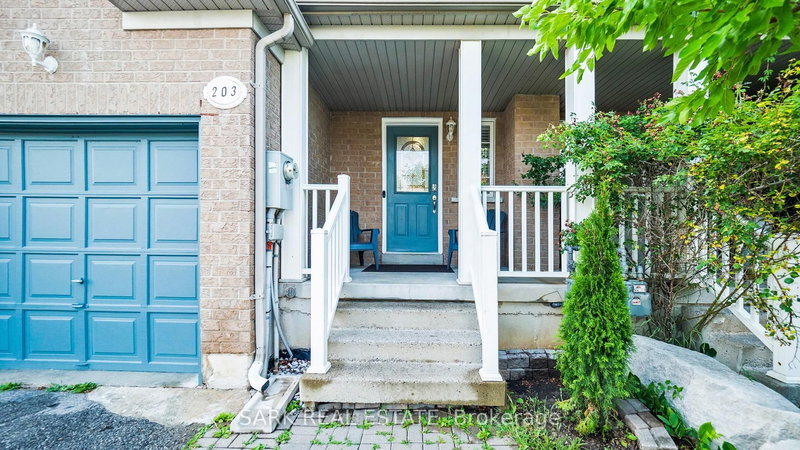 203 Sherwood Rd, Milton, L9T 7C1 | Image 3