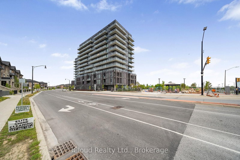 709 - 215 Veterans Dr, Brampton, L7A 4S6 | Image 2