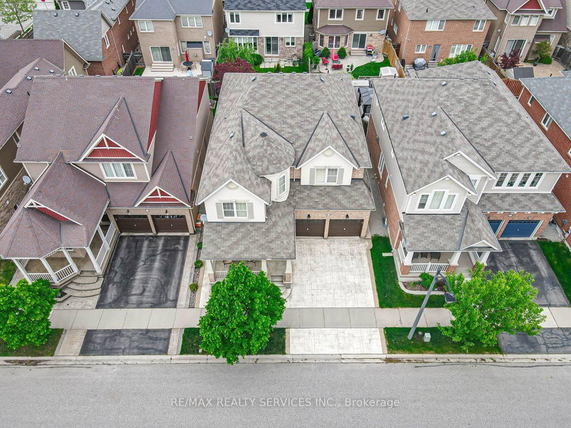 879 Etherington Way, Milton, L9T 0Z3 | Image 3