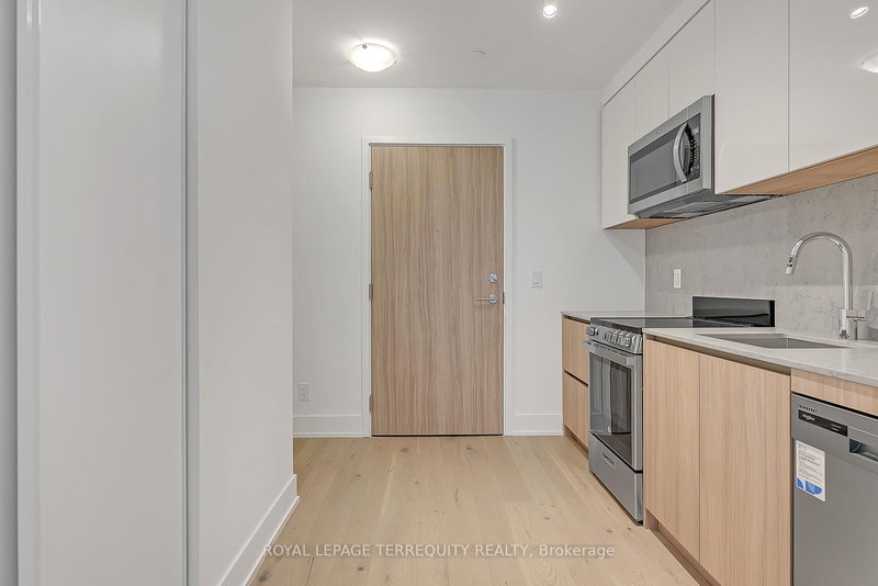 127 - 11 Maryport Ave, Toronto, M3M 0E2 | Image 3