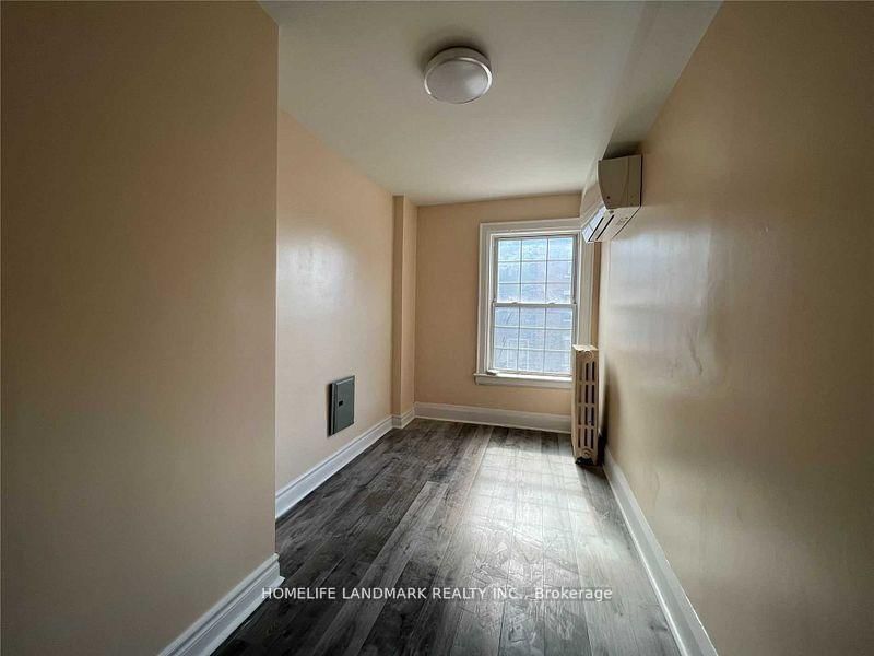 2400 Bloor Street W - Photo 18