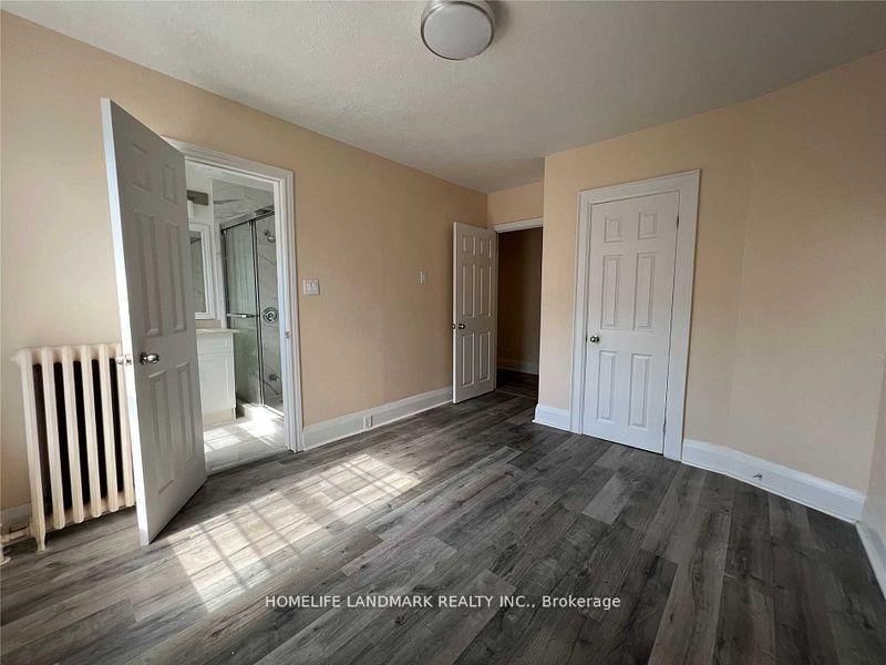 2400 Bloor Street W - Photo 19