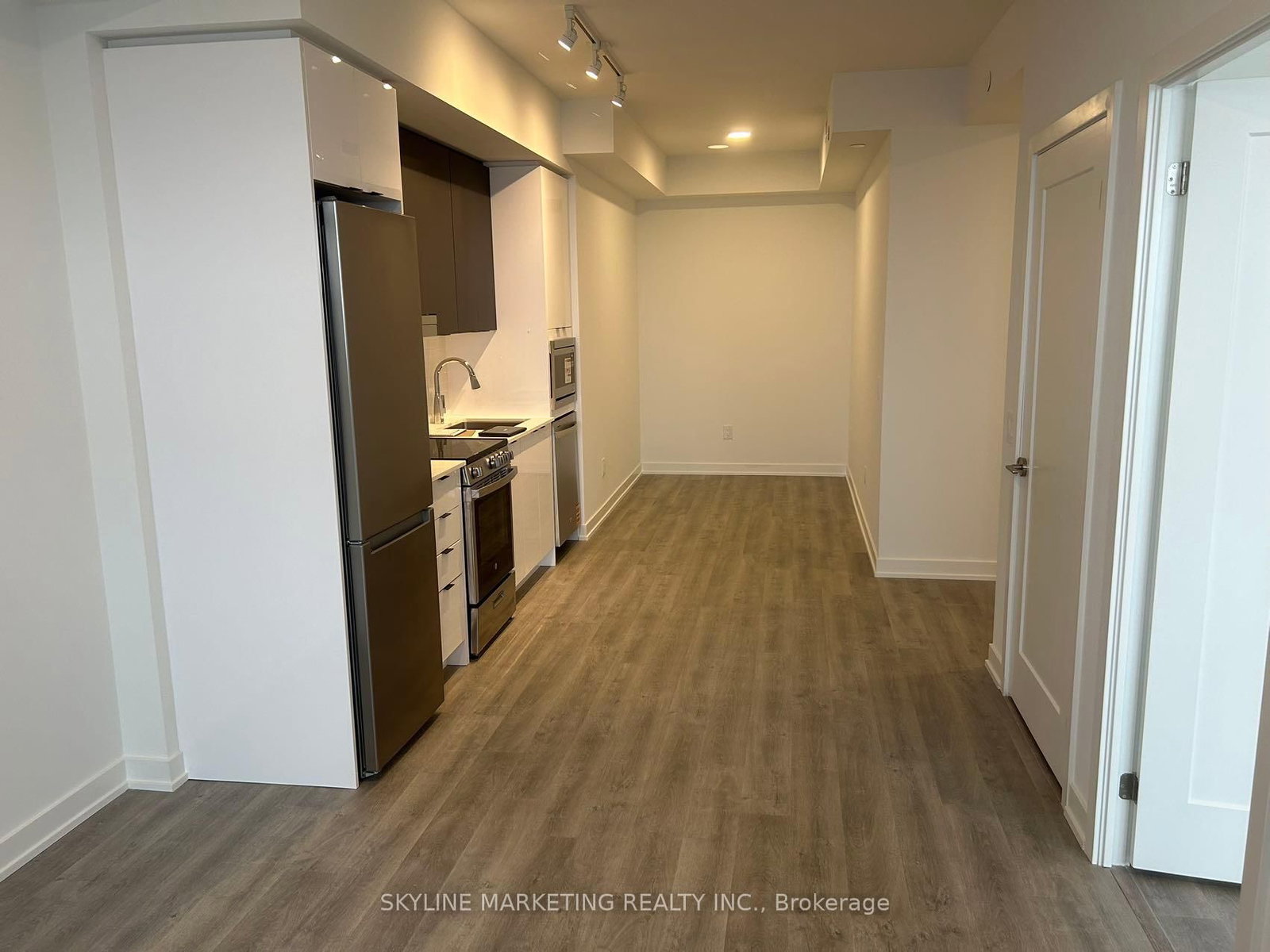 5105 Hurontario Street, Unit 2212 - Photo 5