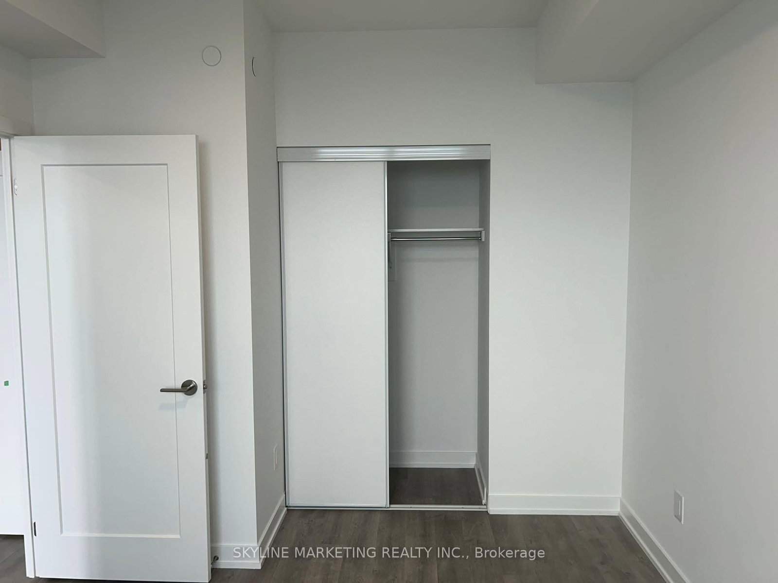 5105 Hurontario Street, Unit 2212 - Photo 8