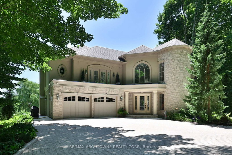 1270 1 Side Road, Burlington