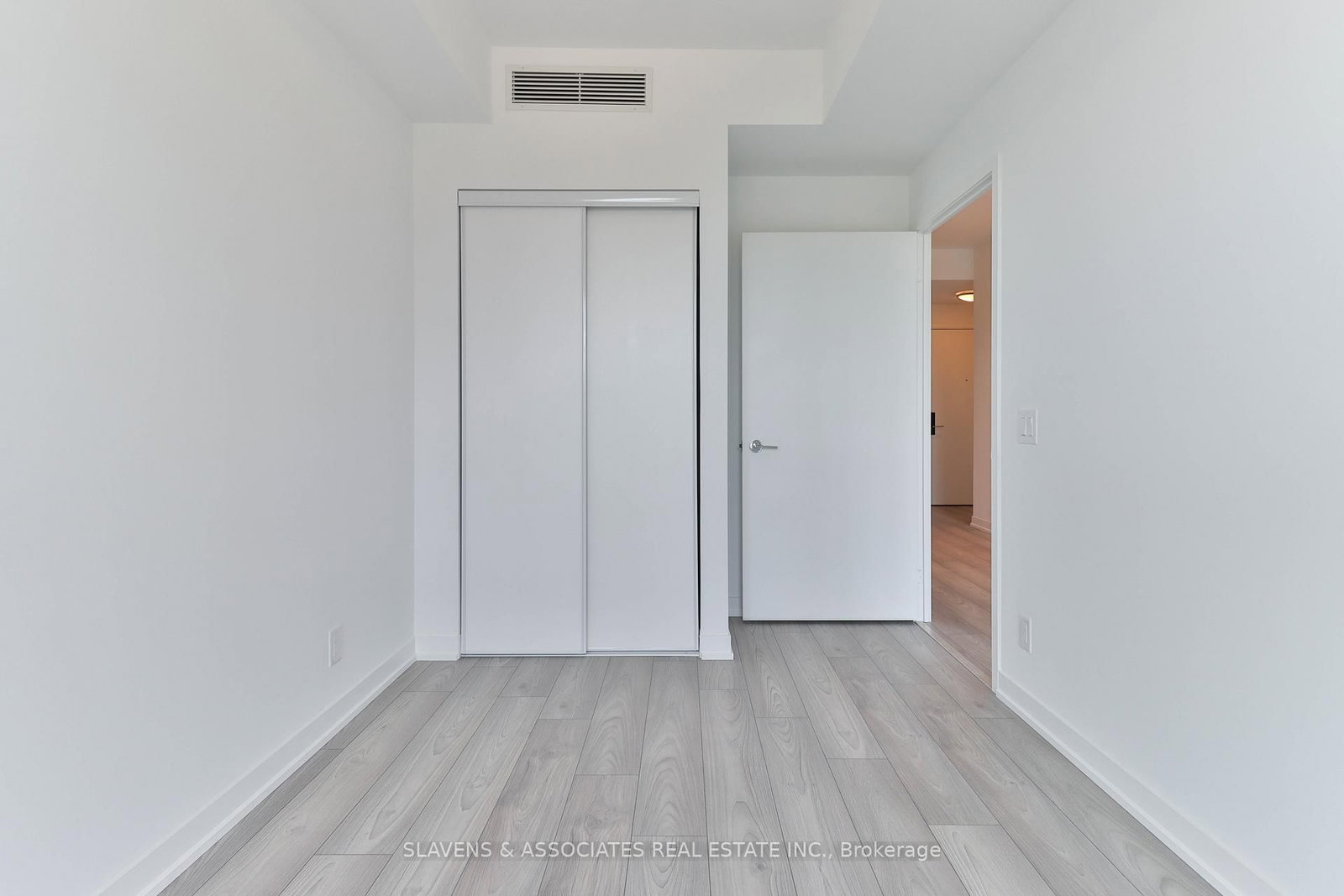 285 Dufferin Street, Unit 910 - Photo 12