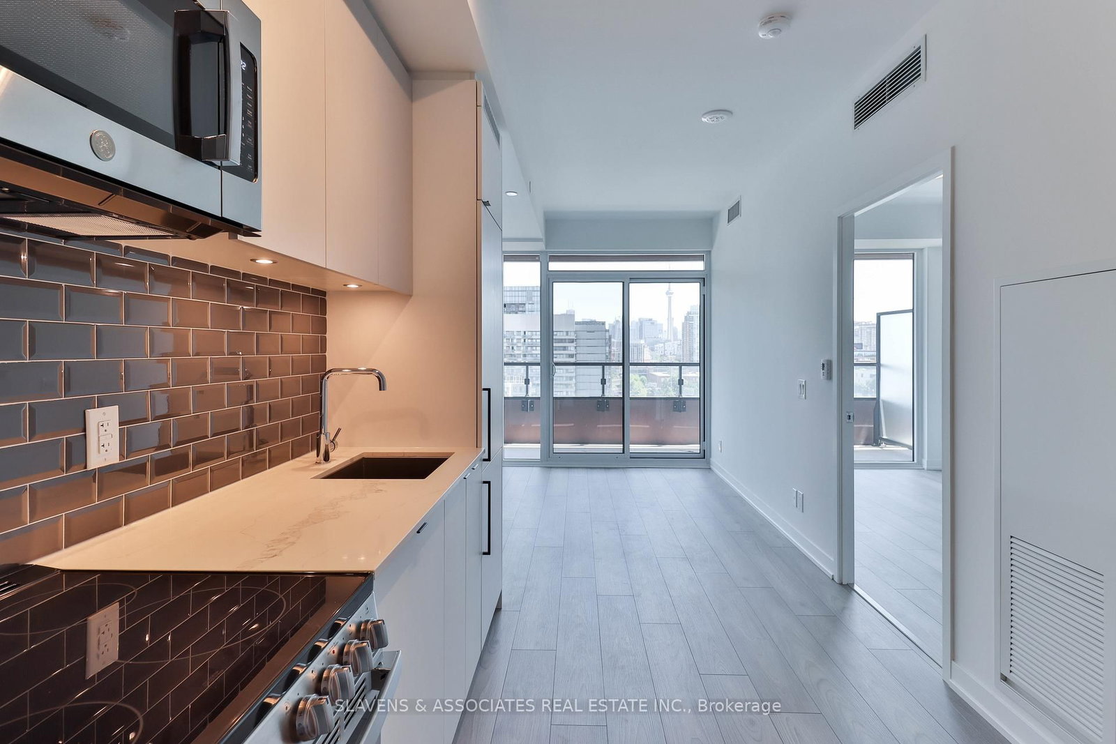 285 Dufferin Street, Unit 910 - Photo 5