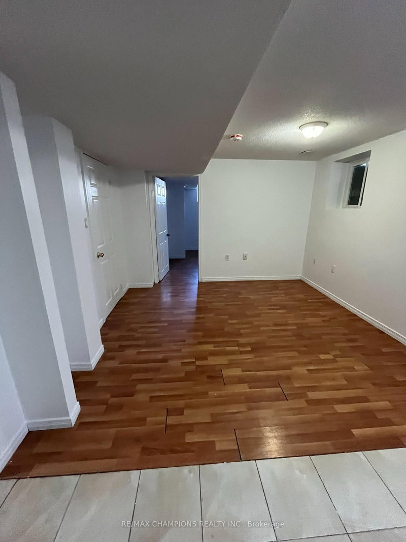 45 Iceberg Tr, Brampton, L6R 0J7 | Image 2