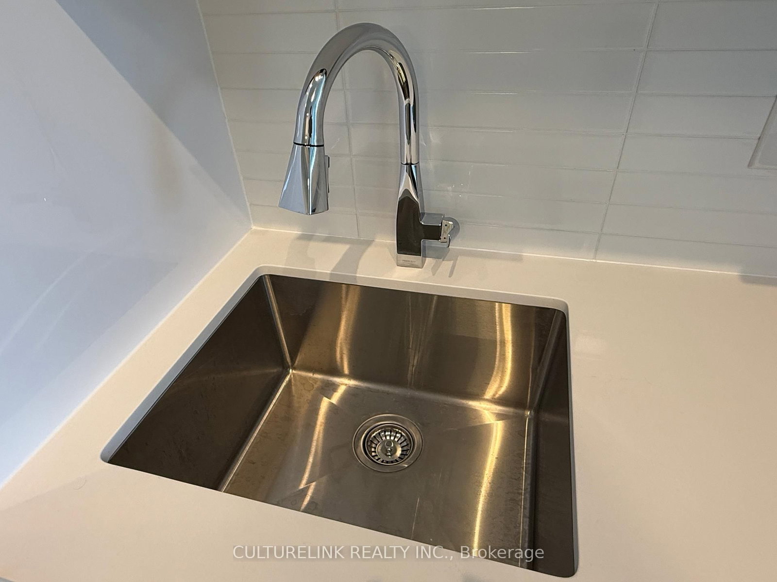 5105 Hurontario Street, Unit 1604 - Photo 13