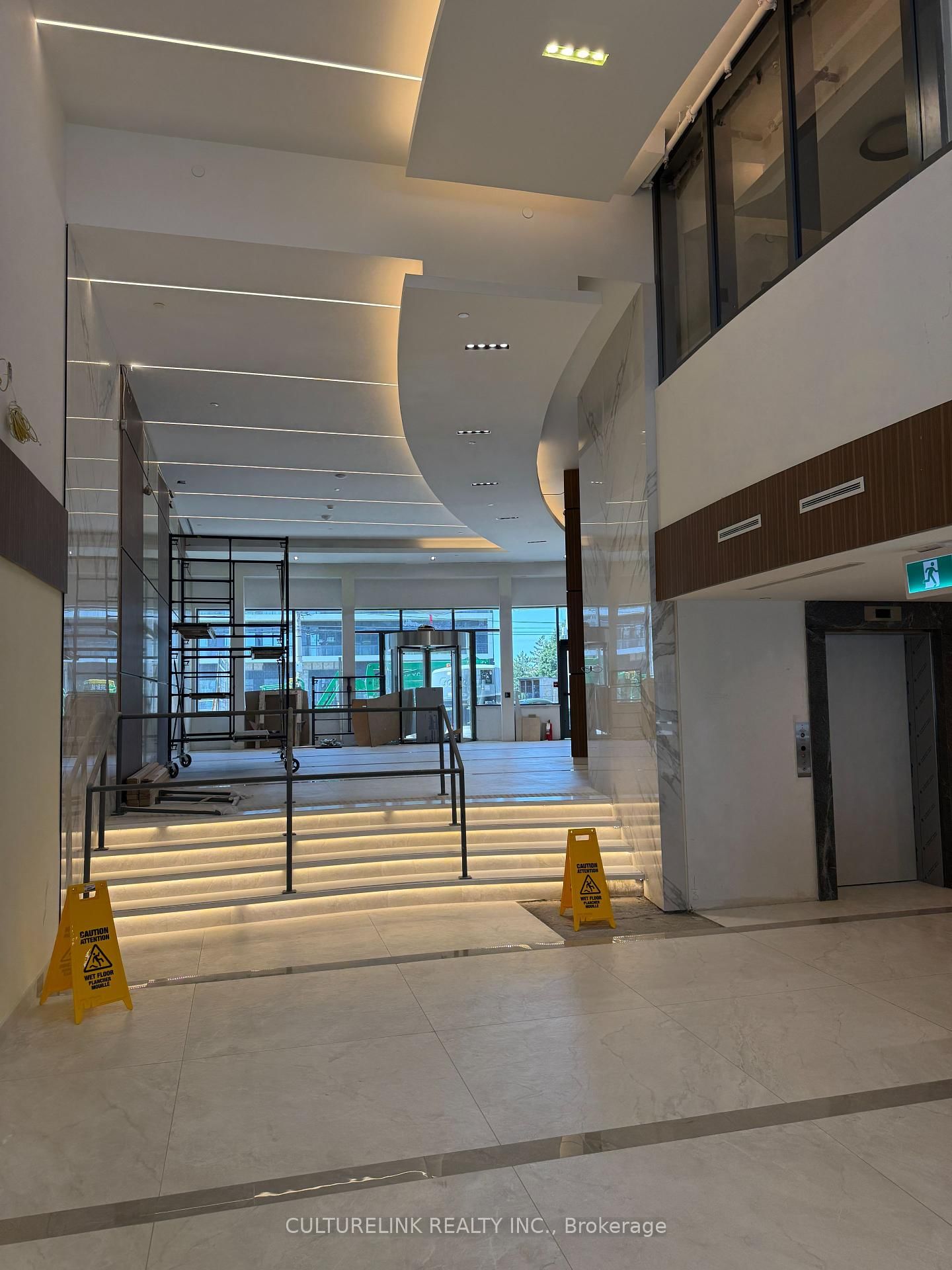 5105 Hurontario Street, Unit 1604 - Photo 3