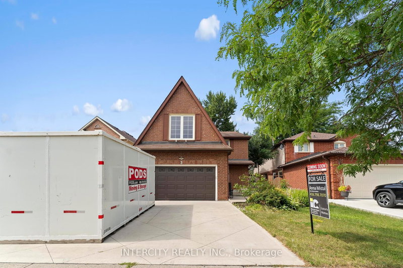 3 Gervais Dr, Brampton, L6Y 2V2 | Image 2