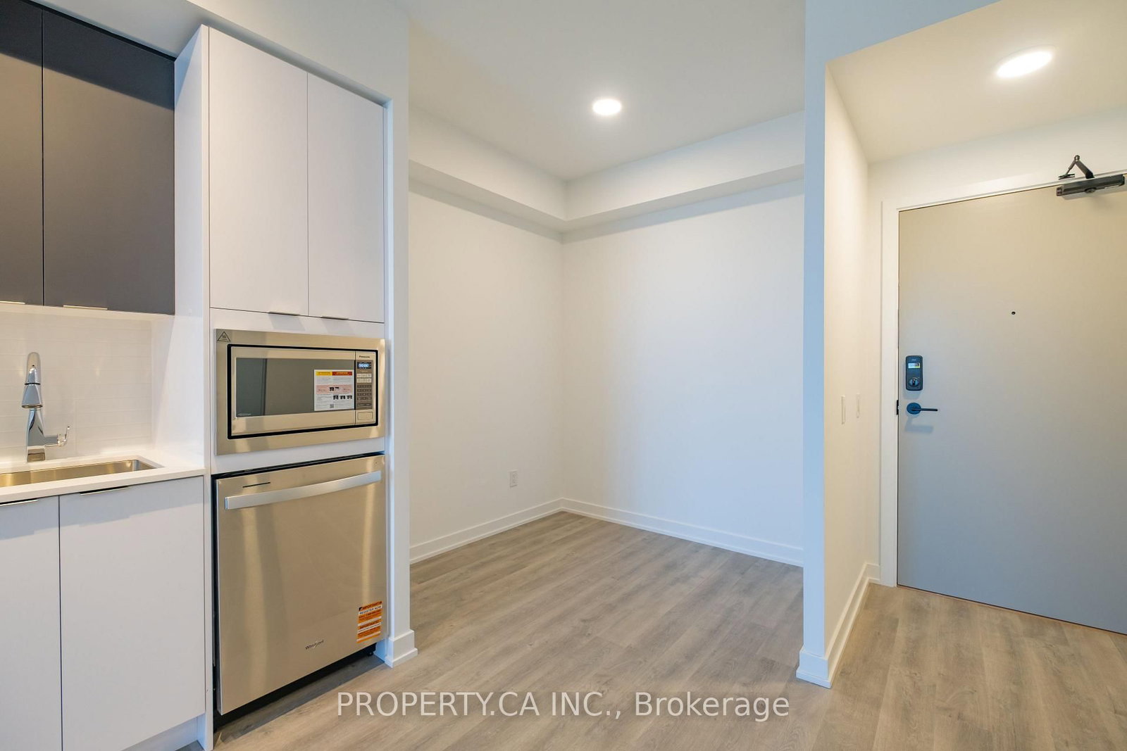 5105 Hurontario Street, Unit 2103 - Photo 9