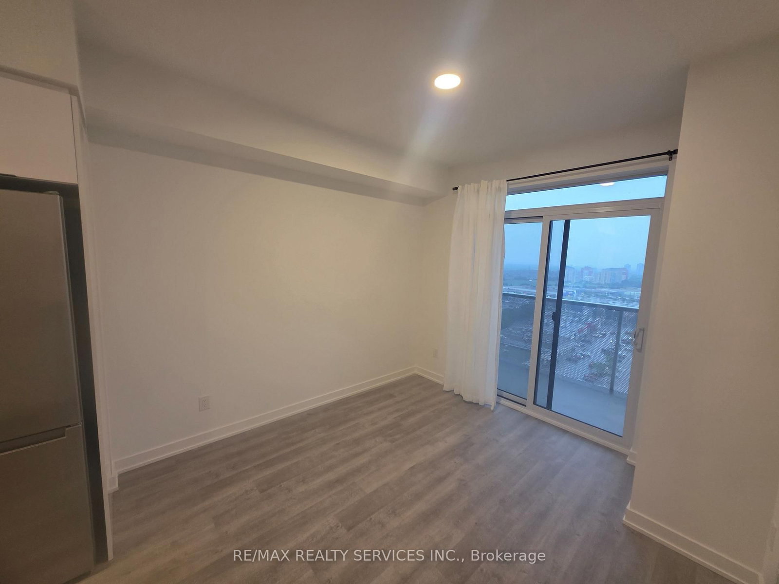 5105 Hurontario Street, Unit 1504 - Photo 11