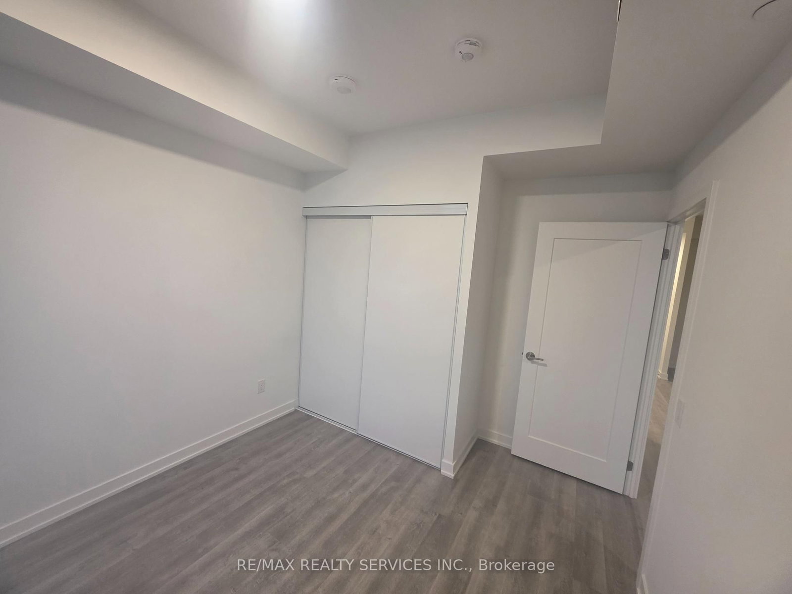 5105 Hurontario Street, Unit 1504 - Photo 13