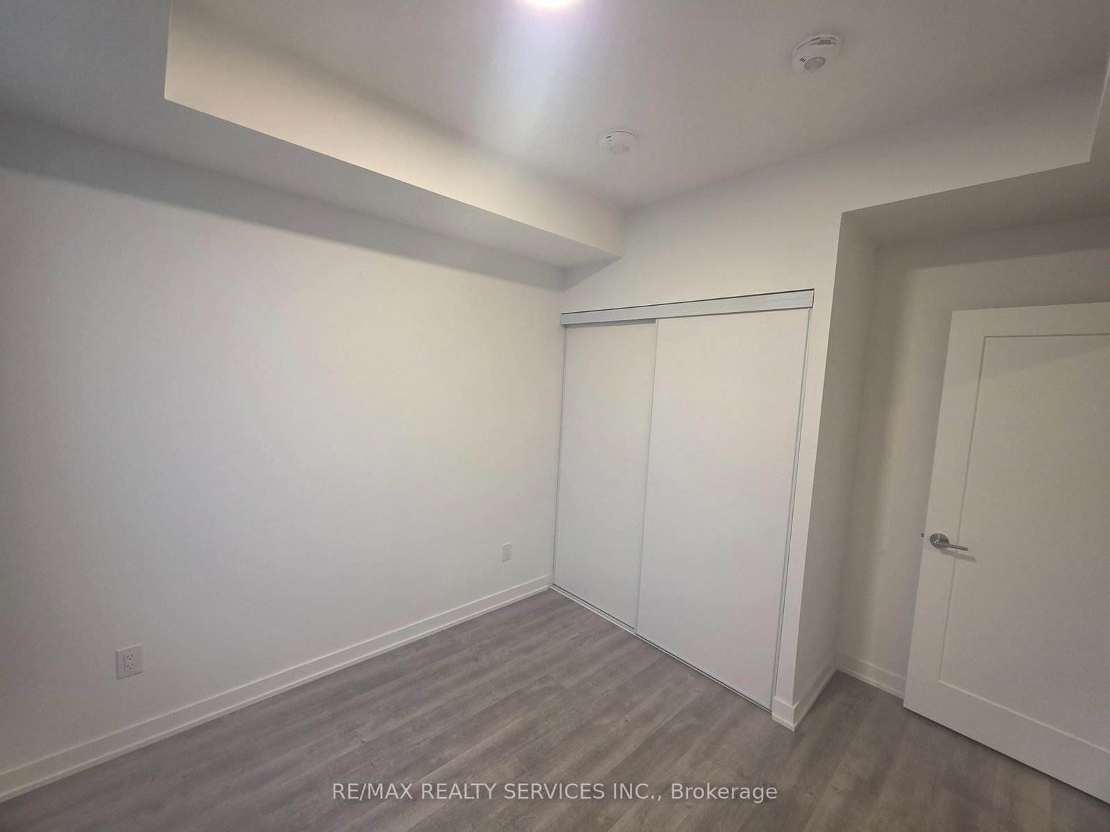 5105 Hurontario Street, Unit 1504 - Photo 14