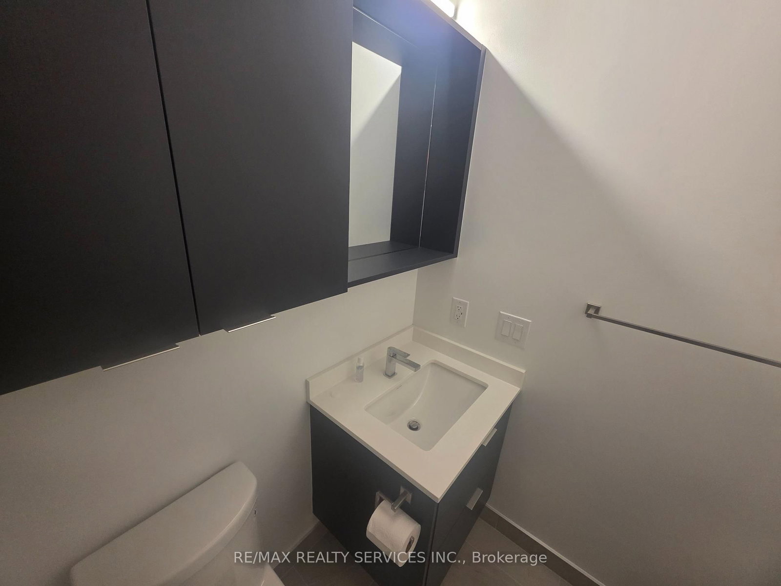 5105 Hurontario Street, Unit 1504 - Photo 18